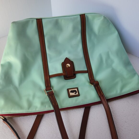 Dooney &Bourke Wayfarer tote shopper - Picture 15 of 16